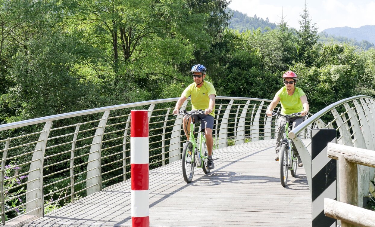 Brücke entlang des Radwegs im Ledrotal | © Archivio Garda Trentino (ph. Roberto Vuilleumier), Garda Trentino Brücke entlang des Radwegs im Ledrotal | © Archivio Garda Trentino (ph. Roberto Vuilleumier), Garda Trentino