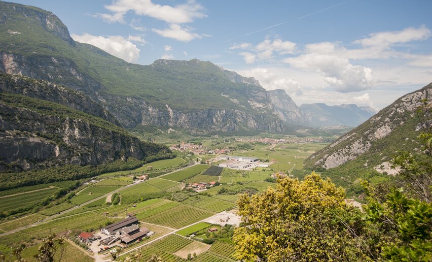Das Sarca-Tal, Blick vom "Lehrerpädschen" | © Archivio APT Garda Trentino, Garda Trentino  Das Sarca-Tal, Blick vom "Lehrerpädschen" | © Archivio APT Garda Trentino, Garda Trentino