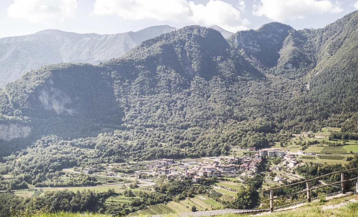 Das Dorf Pranzo von oben | © Archivio Garda Trentino (ph. Watchsome), Garda Trentino 