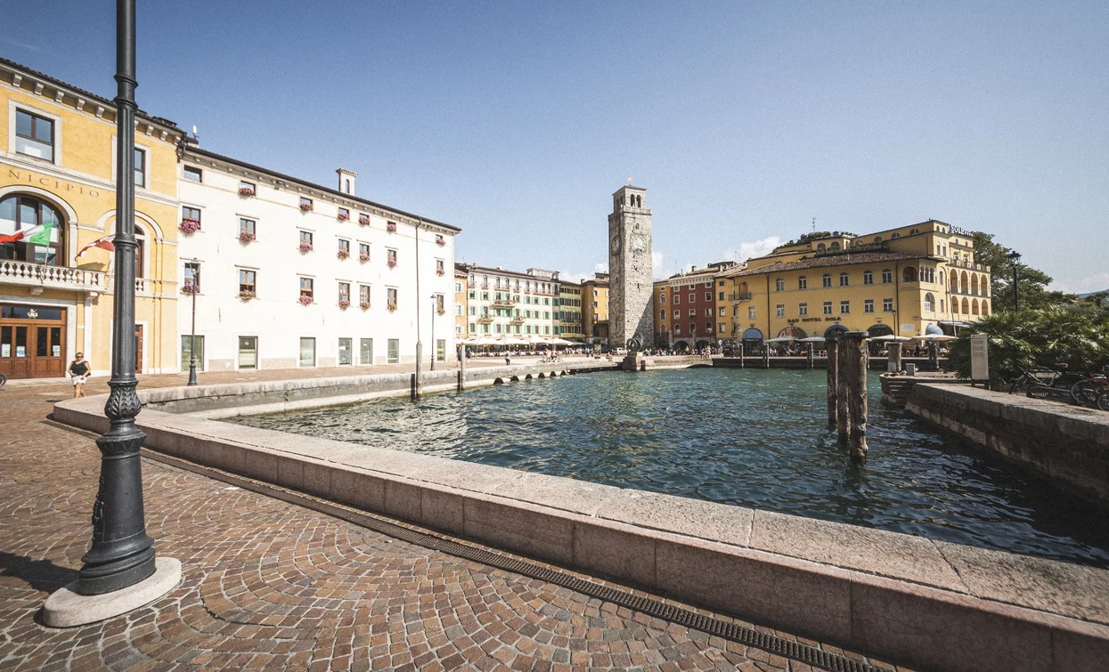 Il lungolago di Riva del Garda | © Archivio Garda Trentino (ph. Watchsome), Garda Trentino 