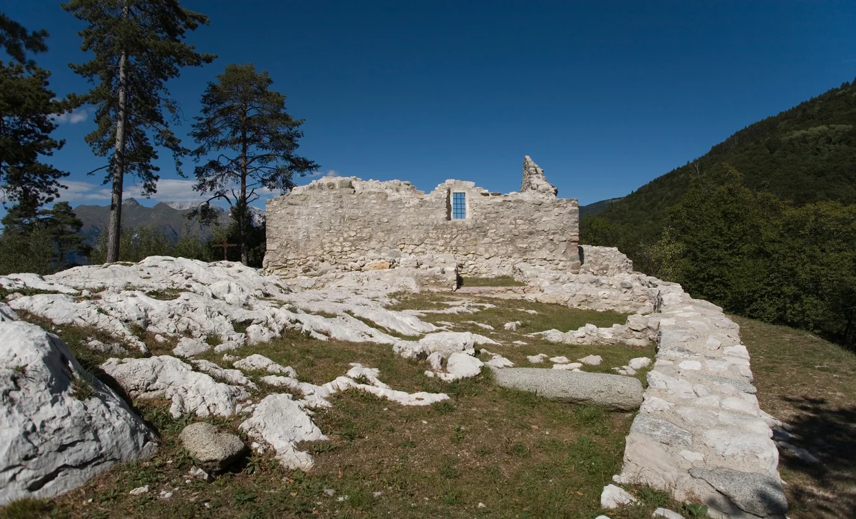 Sito archeologico di San Martino di Lundo | © Archivio Garda Trentino, Garda Trentino 