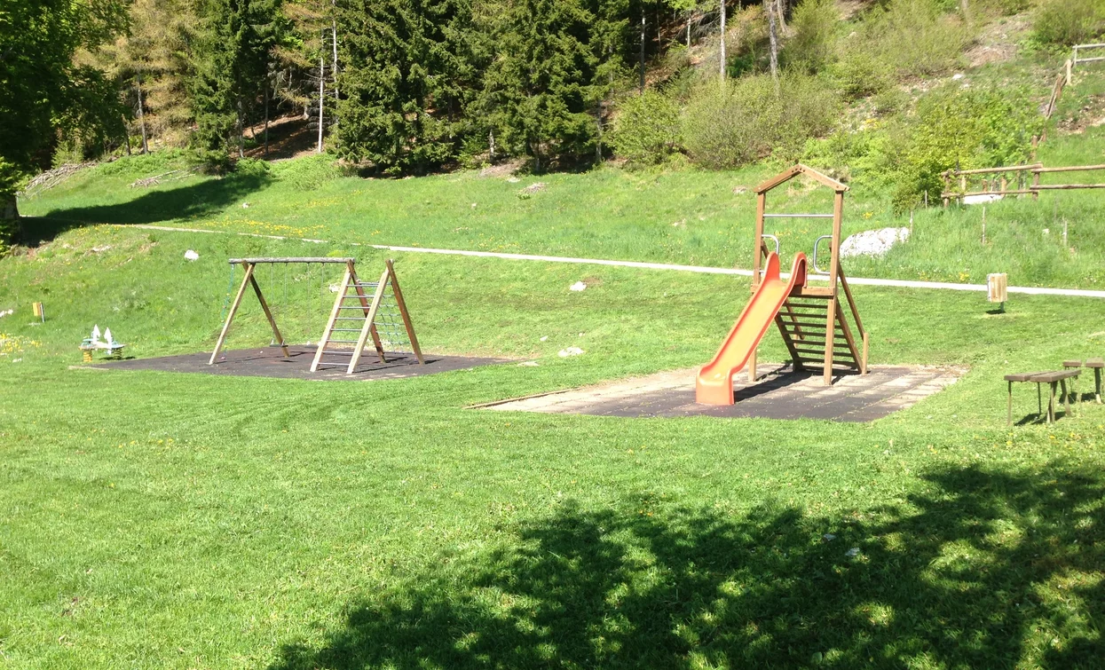 Area bambini a Malga Somator | © ApT Rovereto Vallagarina Monte Baldo - Prodotto Outdoor, Garda Trentino 