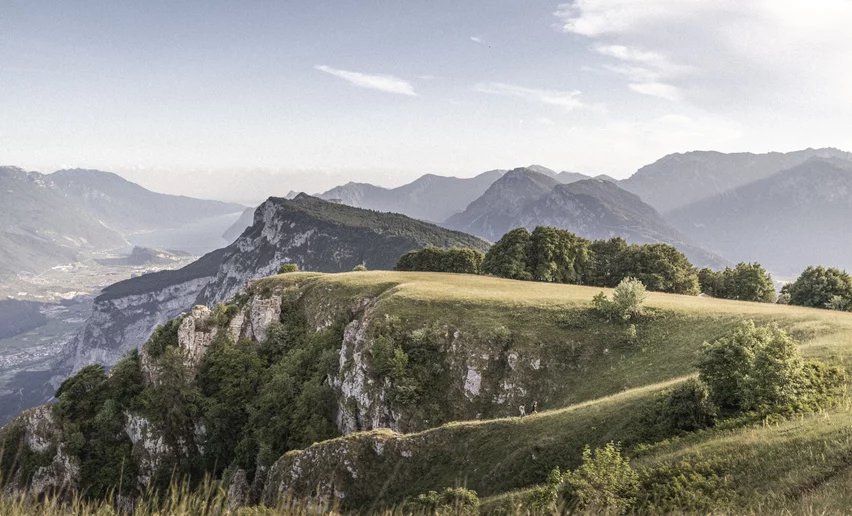 Vista verso sud: il Lago di Garda | © Archivio Garda Trentino (ph. Watchsome), Garda Trentino 