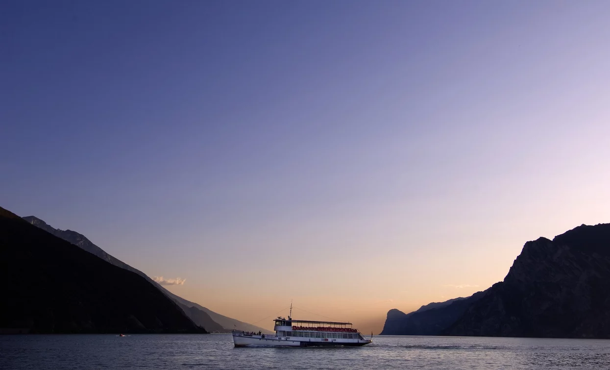 Ferry on lake Garda | © Fototeca Trentino Marketing SpA, North Lake Garda Trentino 