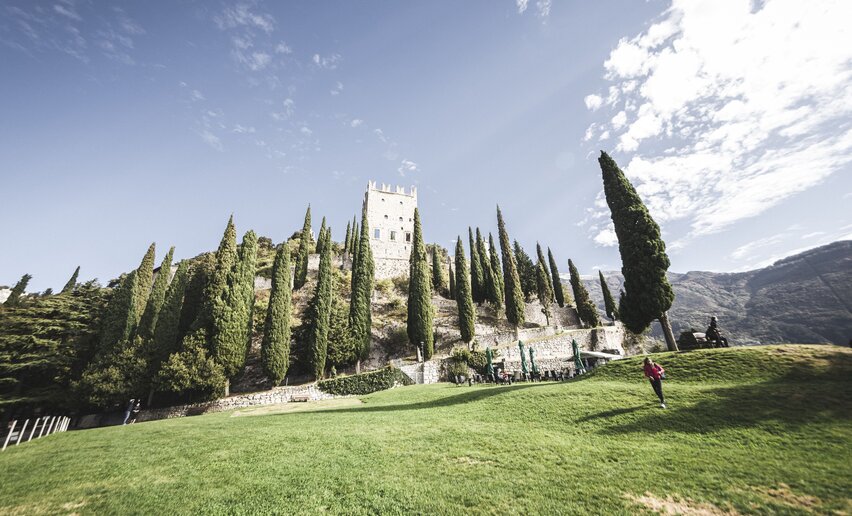 Salita al Castello di Arco