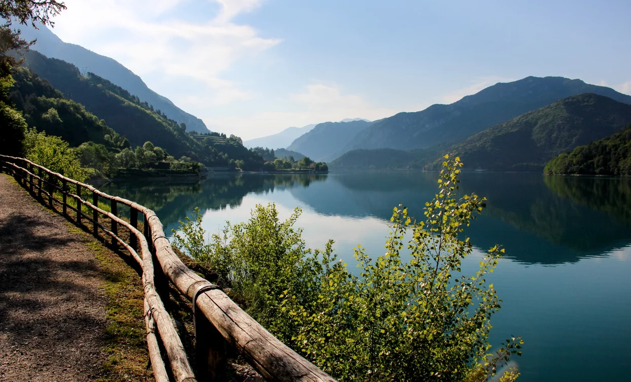 Passeggiata lungolago | © Natalia Pellegrini, Garda Trentino 