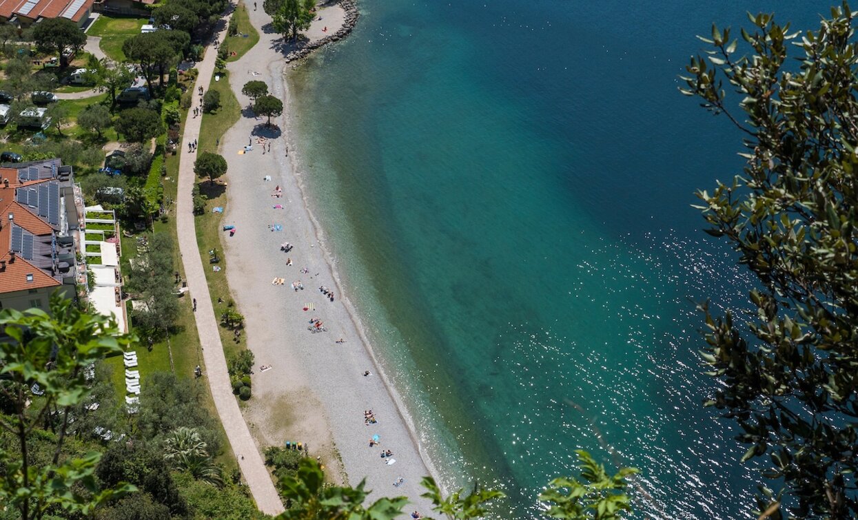 The cycle path along the lake shore in Torbole | © Archivio APT Garda Trentino (ph. Vuilleumier) , North Lake Garda Trentino 