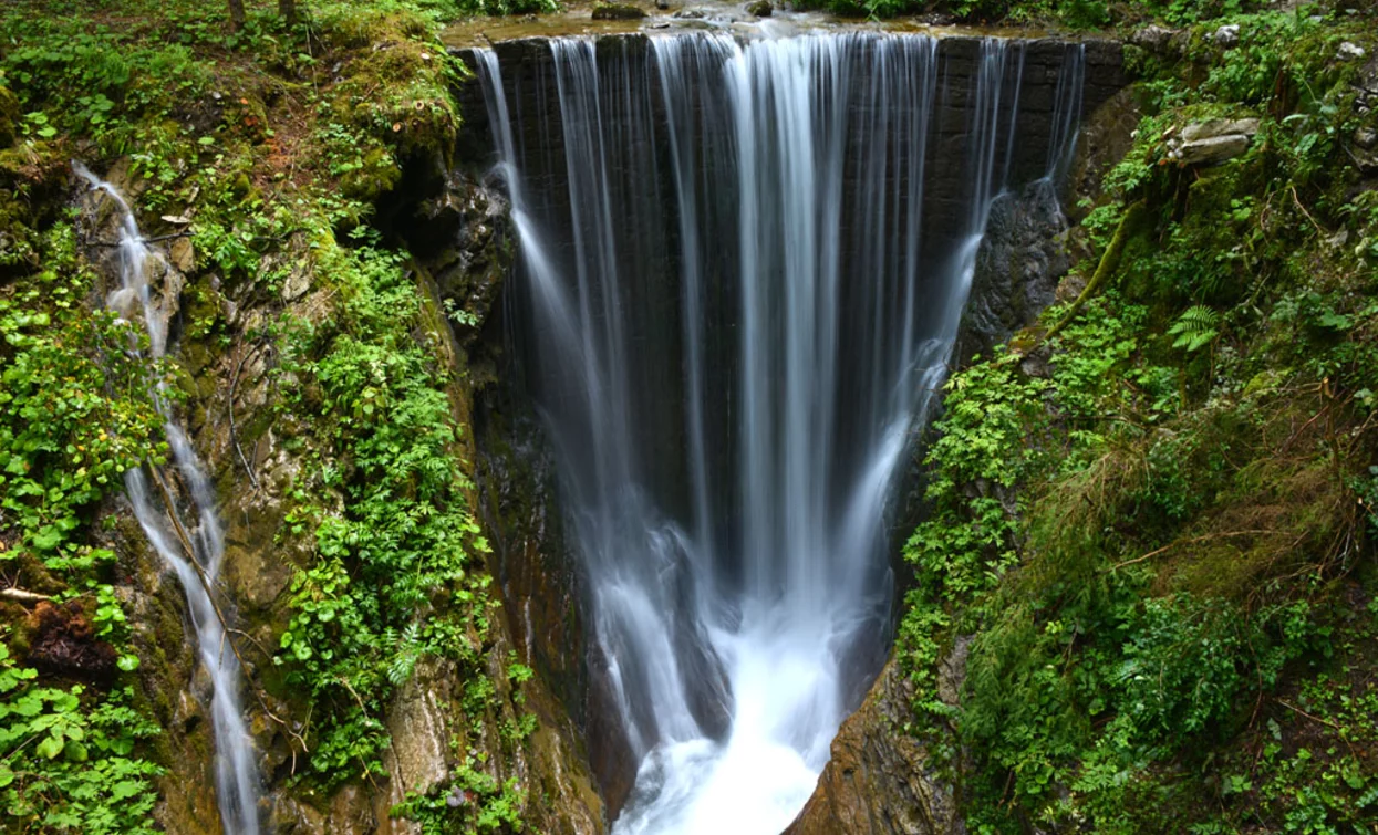 Waterfall of the Massangla stream | © Voglino & Porporato, Garda Trentino 