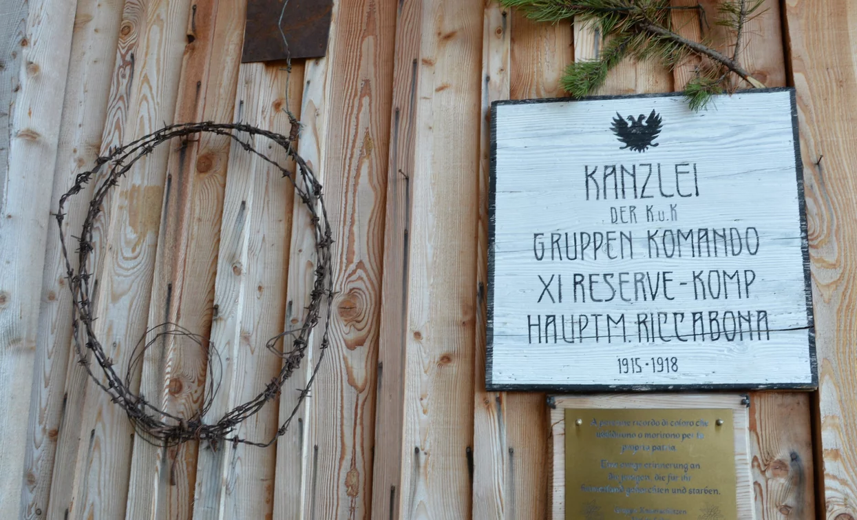 Exterior of the Schützen hut | © Daniele Mosna, Garda Trentino