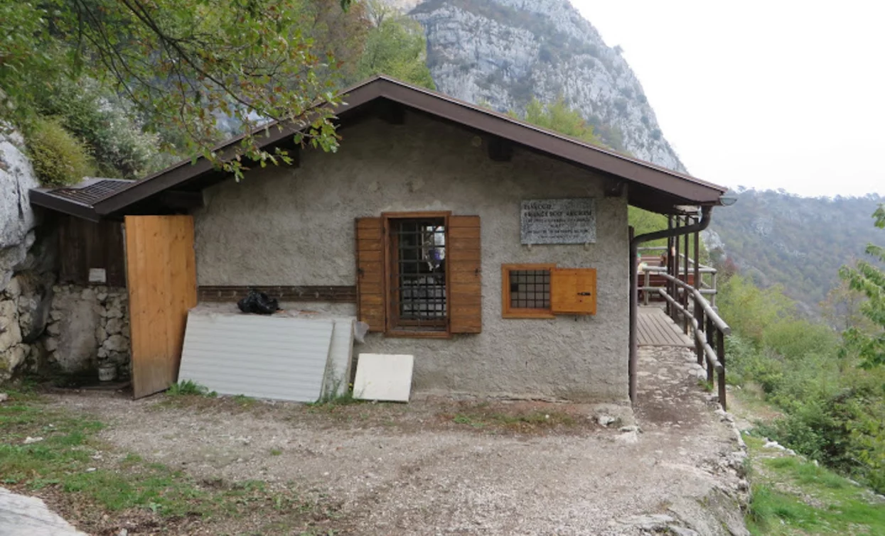 Bivacco Arcioni | © Achille Pasi, Garda Trentino 