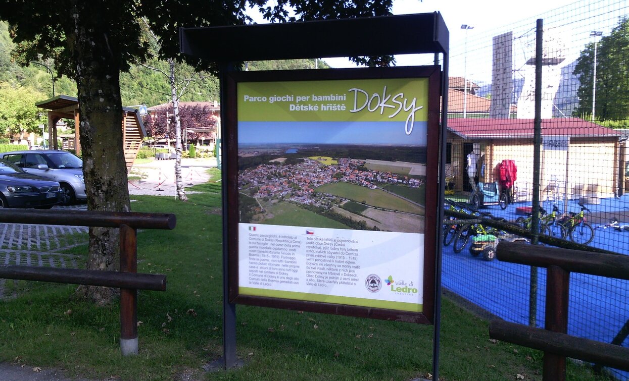Plaque of the Doksy playground | © Staff Outdoor Garda Trentino AC, Garda Trentino 