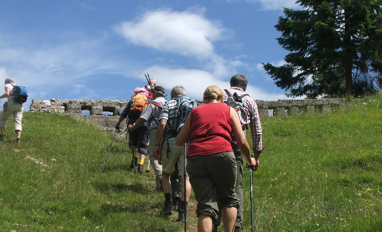 Salita verso le trincee | © Staff Outdoor Garda Trentino AC, Garda Trentino 