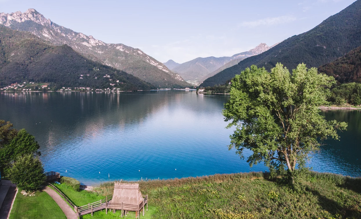 Pfahlbauten am Ledrosee | © Archivio Garda Trentino (ph. Giorgio Dubini), North Lake Garda Trentino 