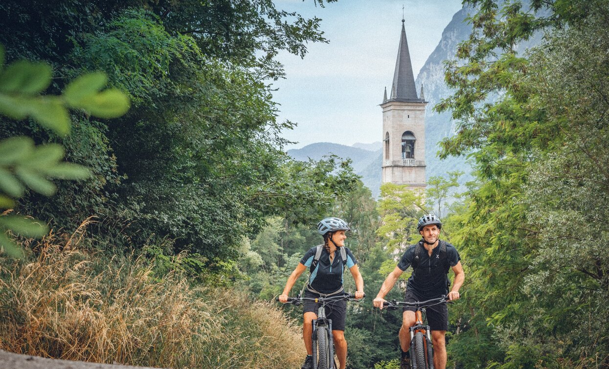 In bici tra i paesi del Lomaso | © Archivio Garda Trentino (ph. Tommaso Prugnola), Garda Trentino 