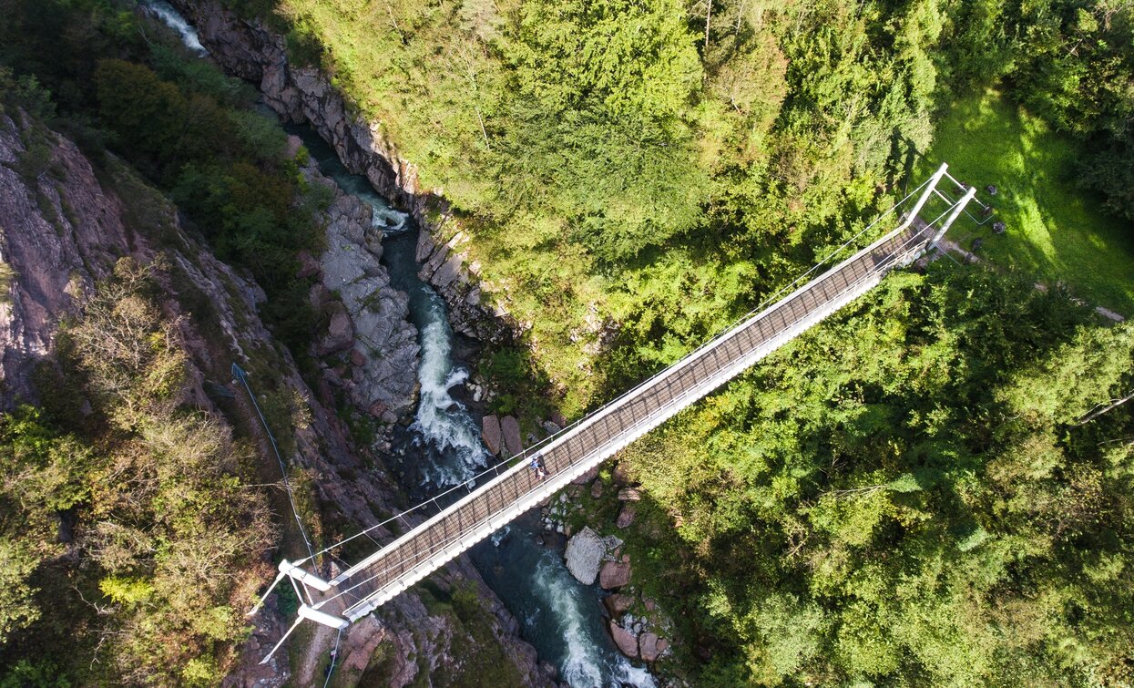 Canyon del Limarò - suspension bridge | © Fototeca Trentino Sviluppo (ph. A. Russolo), North Lake Garda Trentino 