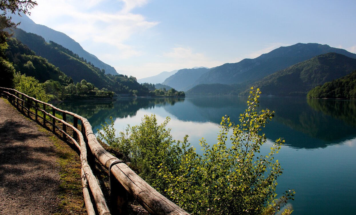 Lungo il Lago di Ledro | © Natalia Pellegrini, Garda Trentino