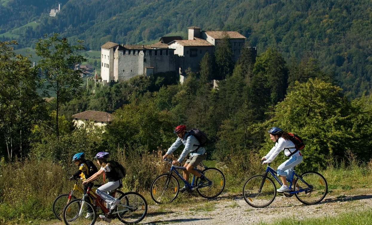 View over Castel Stenico | © Archivio Garda Trentino (ph. Ronny Kiaulehn), North Lake Garda Trentino 