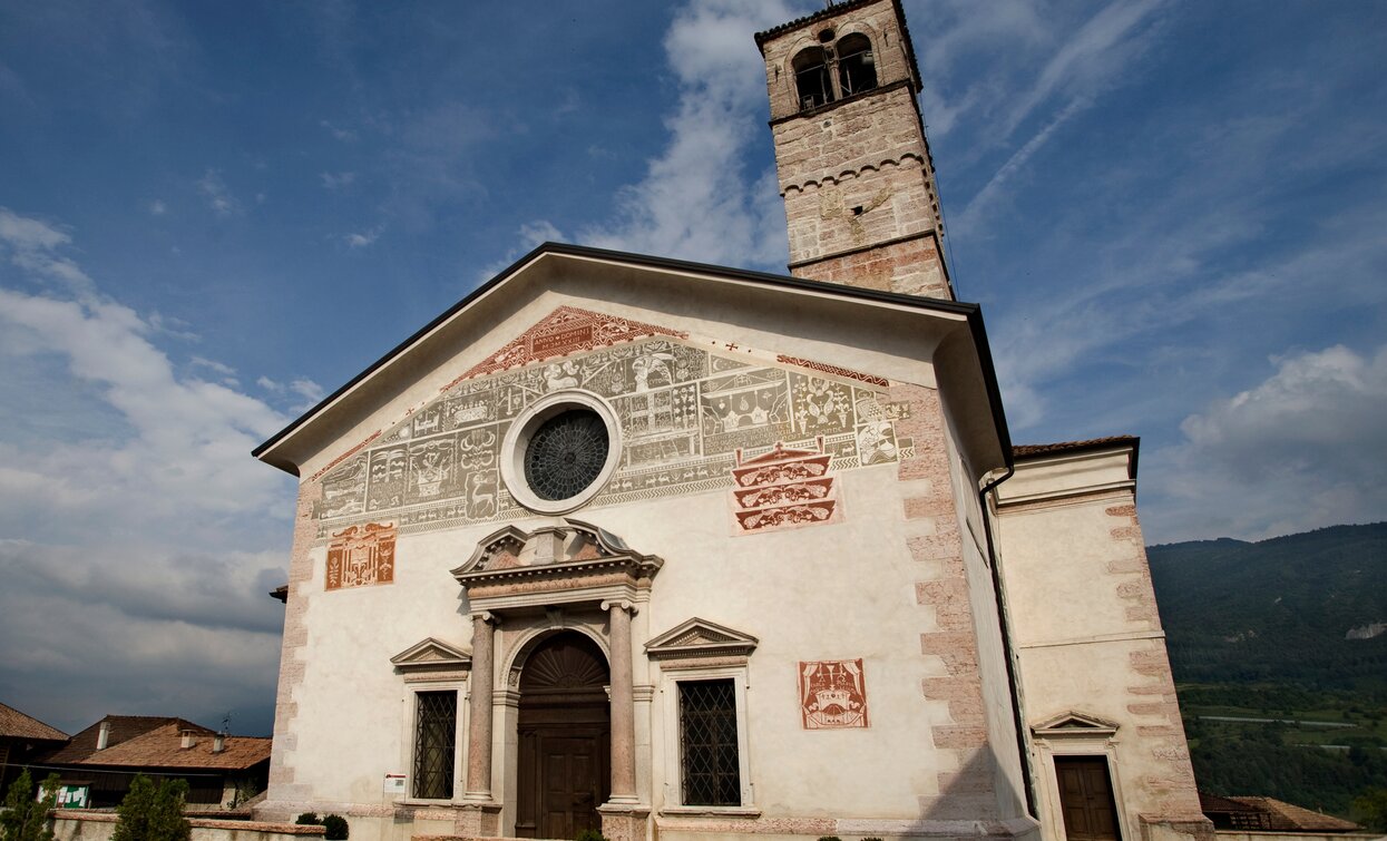 The frescoed church in Dasindo | © Archivio Garda Trentino, Garda Trentino