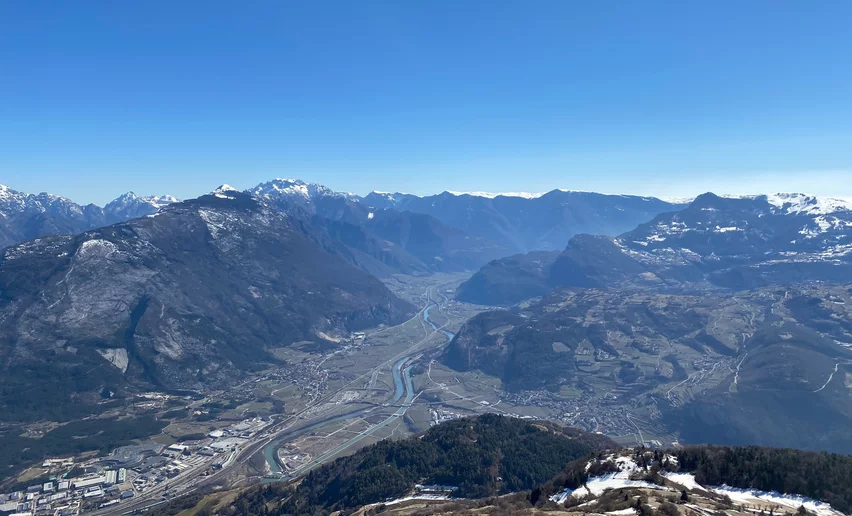view from the top of Biaena over the lower Vallagarina | © ApT Rovereto Vallagarina Monte Baldo - Prodotto Outdoor, Garda Trentino