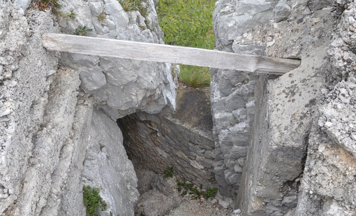 Along trail 601 towards Segrom | © A. Pizzato - montagnadiviaggi.it, Garda Trentino