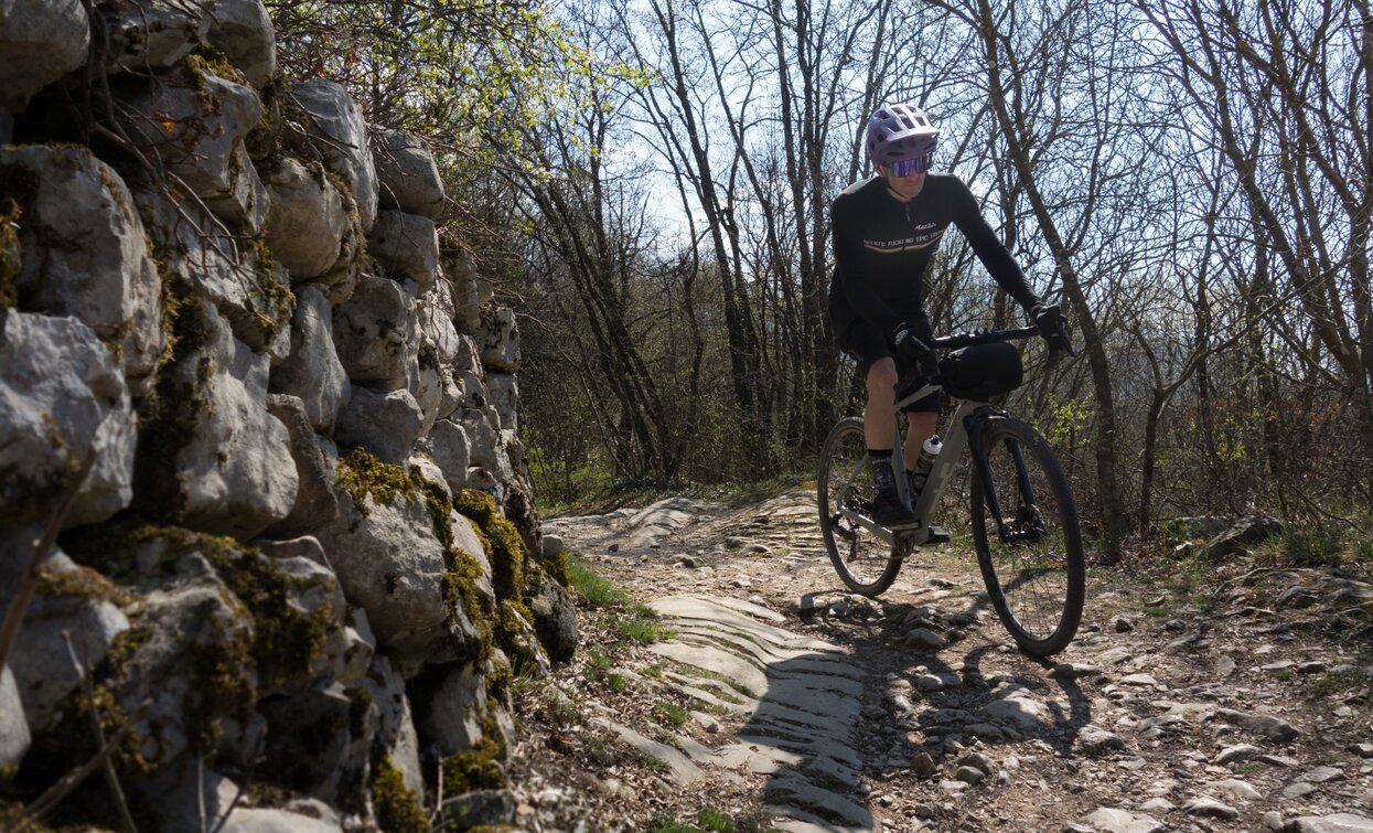 Cavedine Archaeological Route | © Staff Outdoor GardaTrentino SO, Garda Trentino 