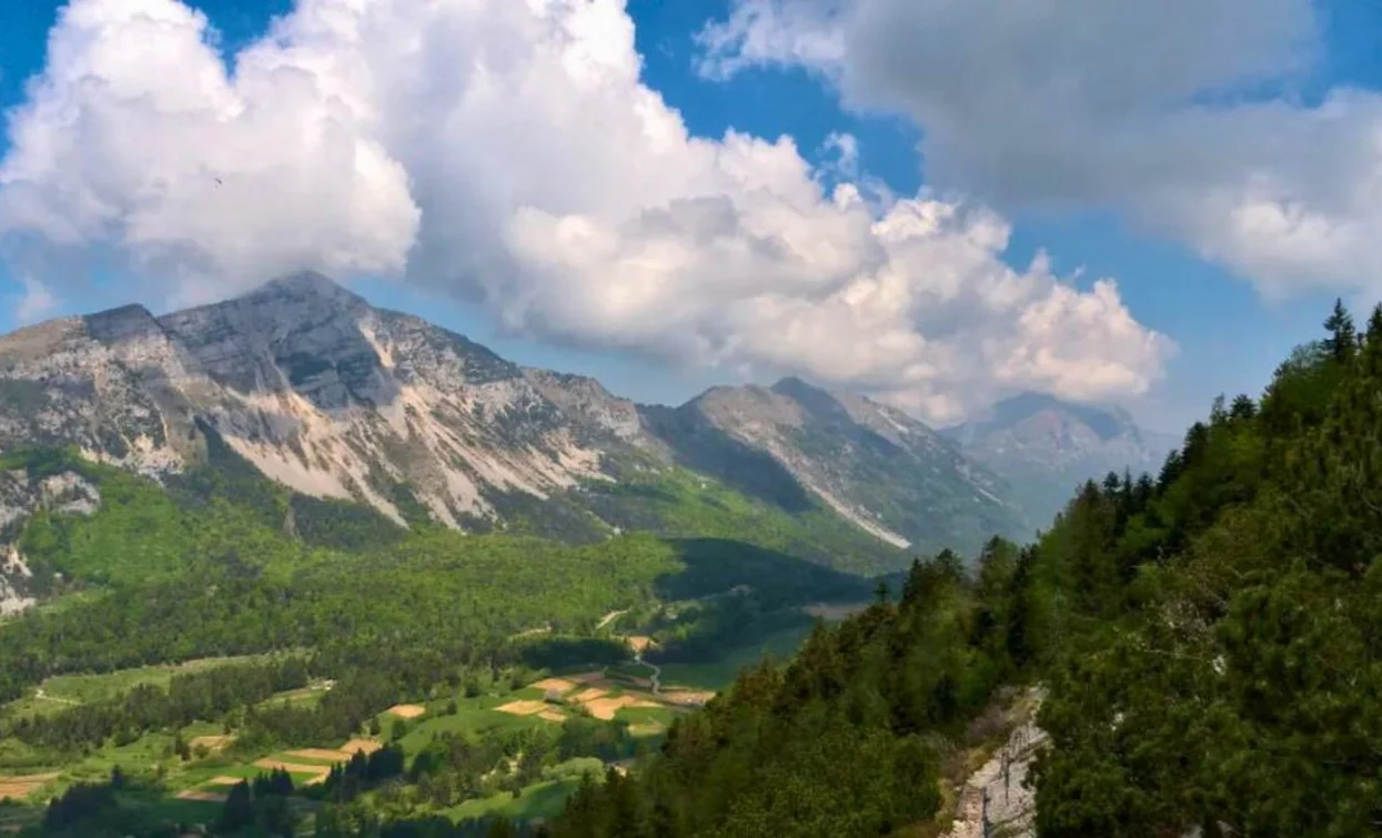 Blick auf den Monte Stivo vom Monte Biaena | © ApT Rovereto Vallagarina Monte Baldo, Garda Trentino