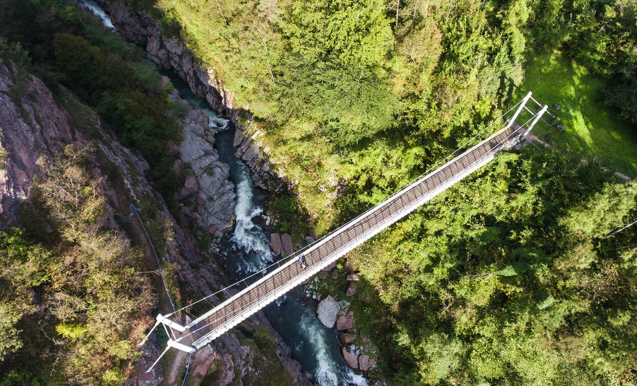 Canyon del Limarò - ponte sospeso | © Fototeca Trentino Sviluppo (ph. A. Russolo), North Lake Garda Trentino 