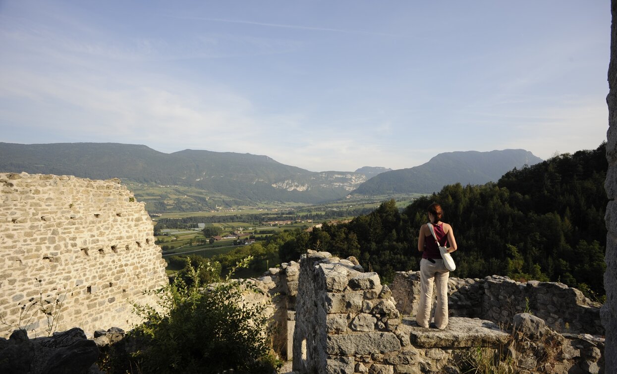 Panorama von Castel Restor über das Comano ValleSalus | © fototeca trentino sviluppo foto di D. Lira, North Lake Garda Trentino 