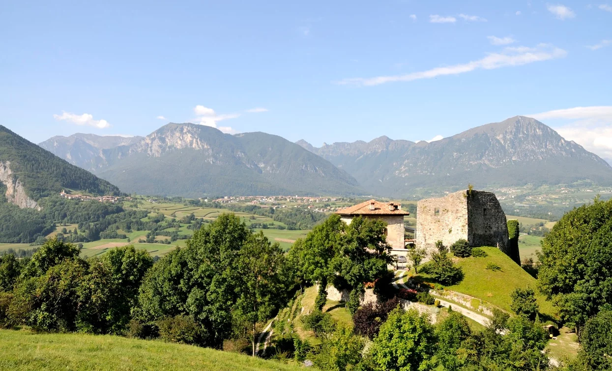vista Castel Spine | © Silvia Ricca, Trentino Sviluppo foto di B. Bolchi