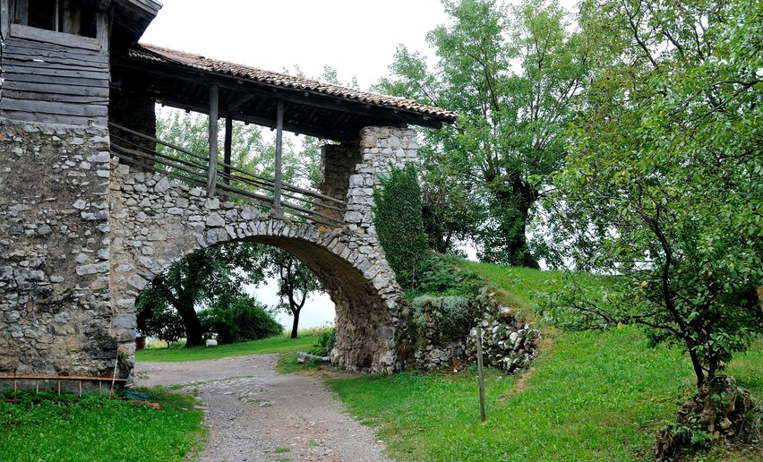 Monte San Martino nel Lomaso (da Lundo)