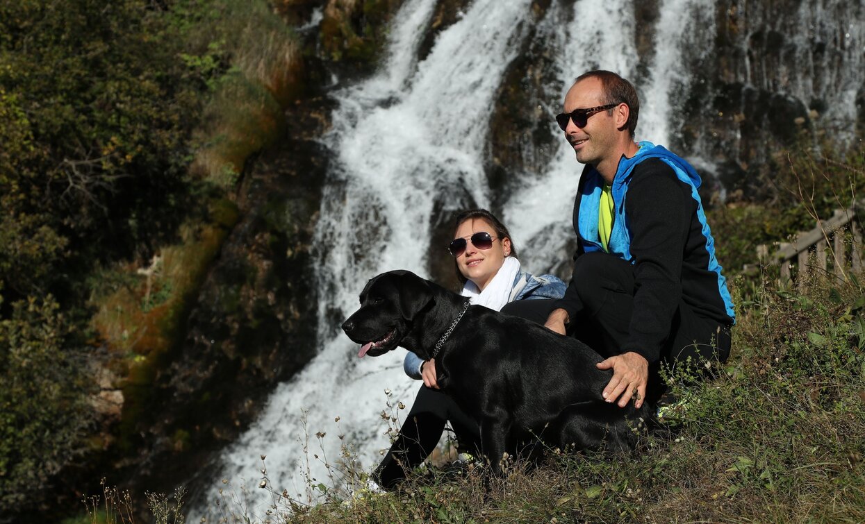 Zum Wasserfall von Stenico mit dem Hund | © Fototeca Trentino Sviluppo foto di A. Curzel, Garda Trentino