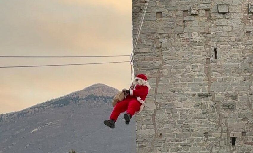 Babbo Natale vien del cielo